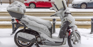 Equipamento da motocicleta para o inverno